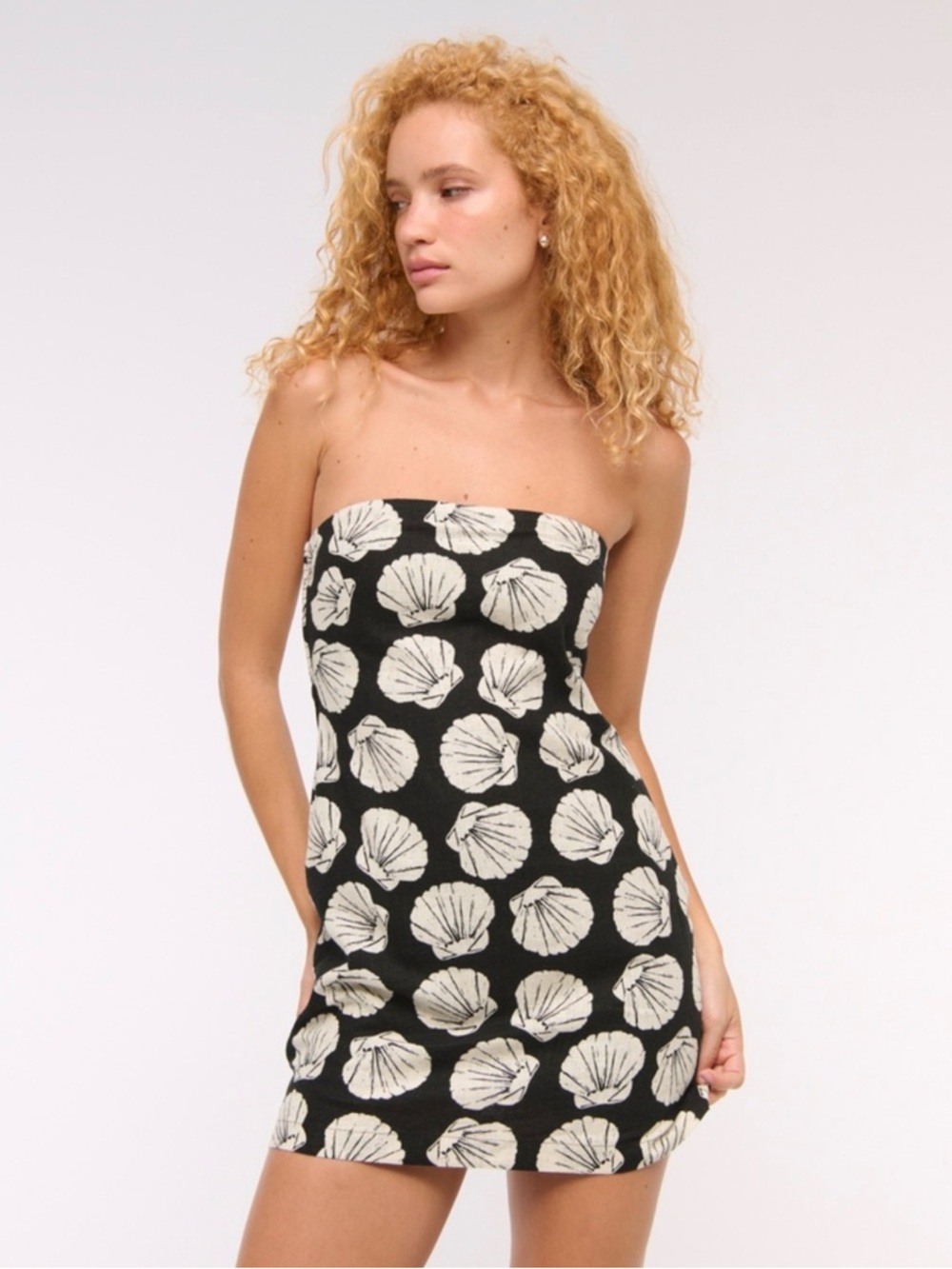 Abercrombie & Fitch Black Strapless romper with Cream Shell Print